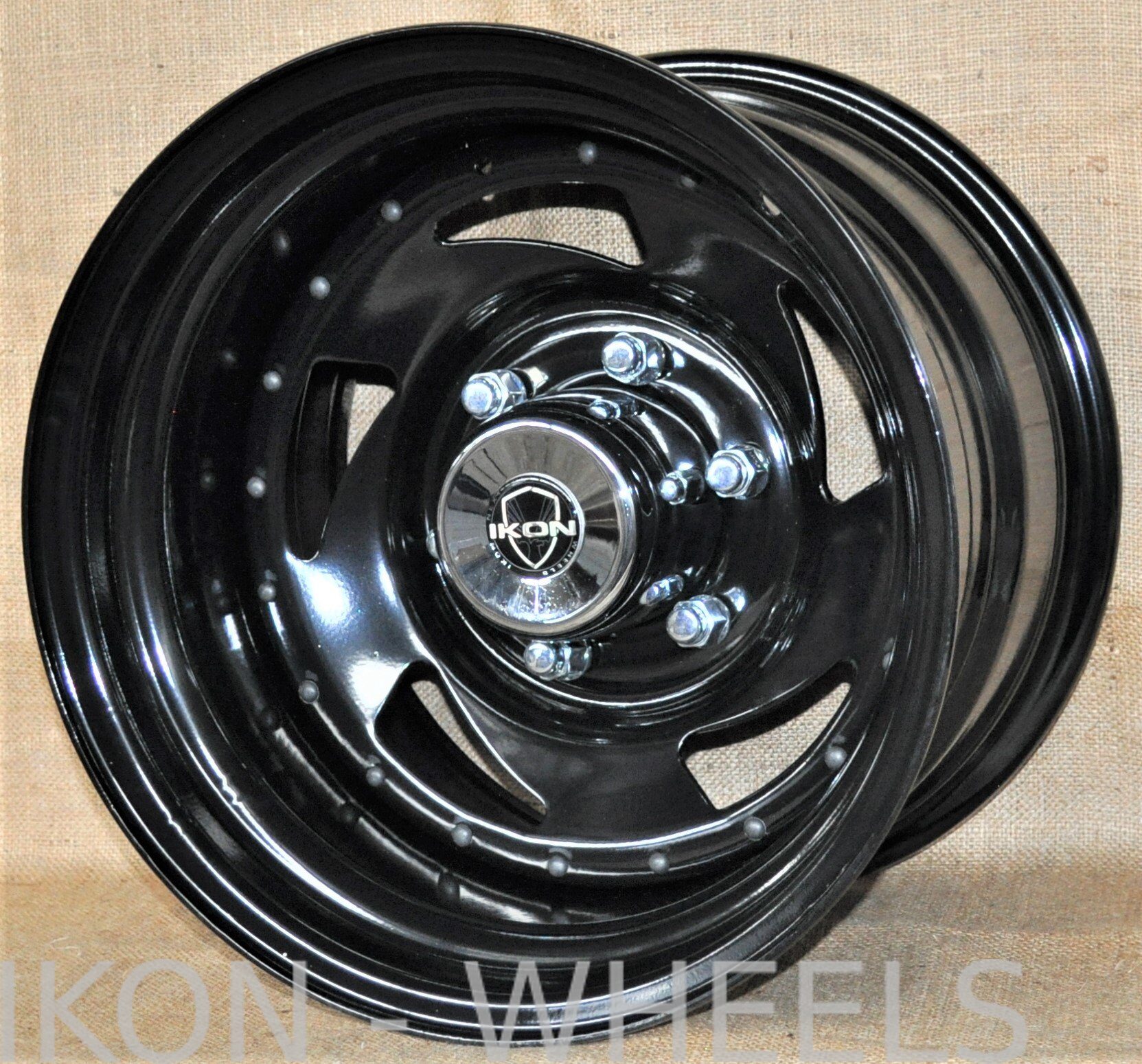 15x10 6*139,7 ET-24 D110 MG10 Black